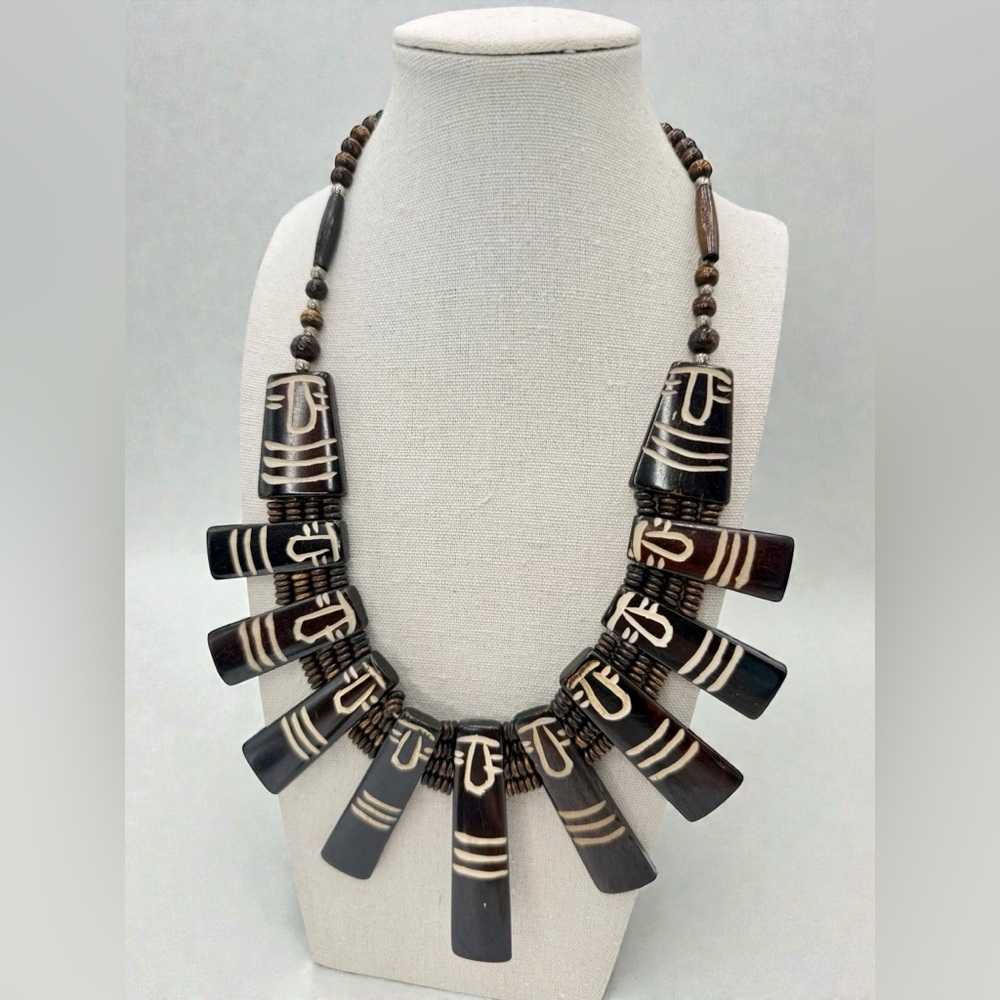 Vintage Carved Bone Statement Bib Collar Necklace Tribal 118g - Picture 3 of 17